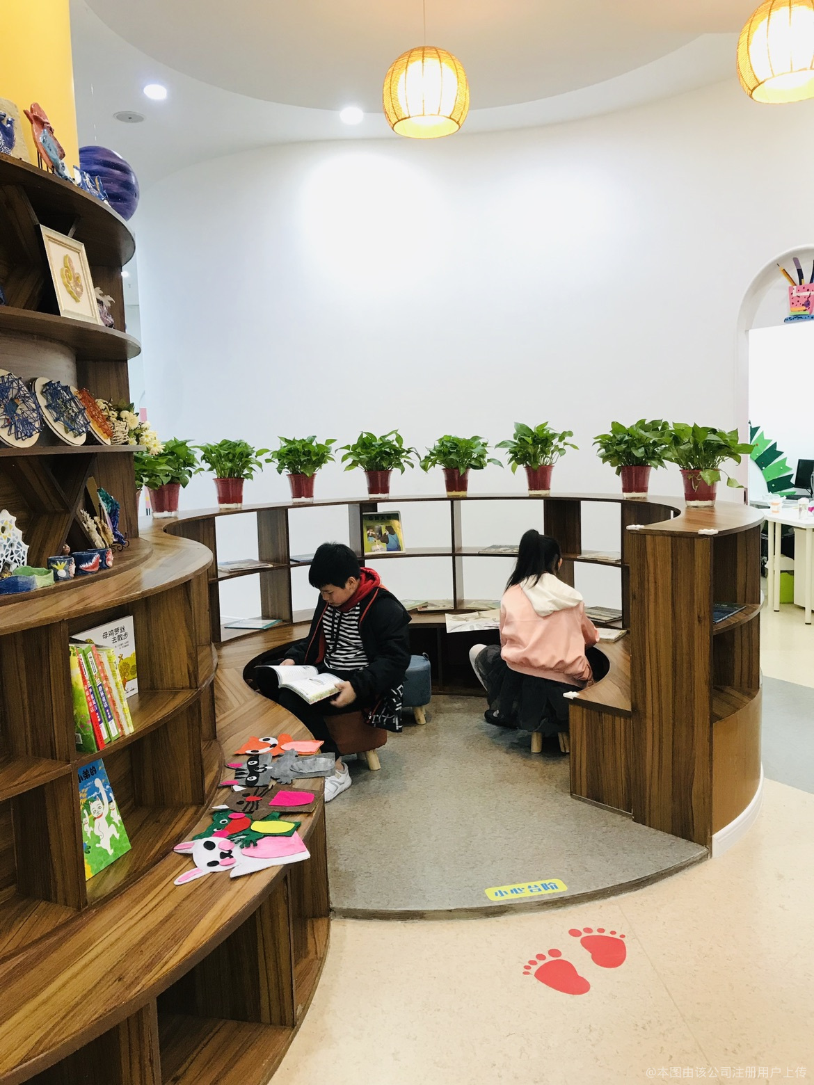 成都晶美教育咨询 现代教育的选择与发展路径